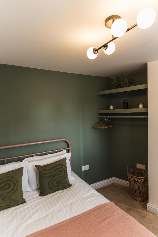 Wych Cottage, Striking 2 Bed, Parking, Ground Floor Flat - Step Free Somerton  Exterior foto
