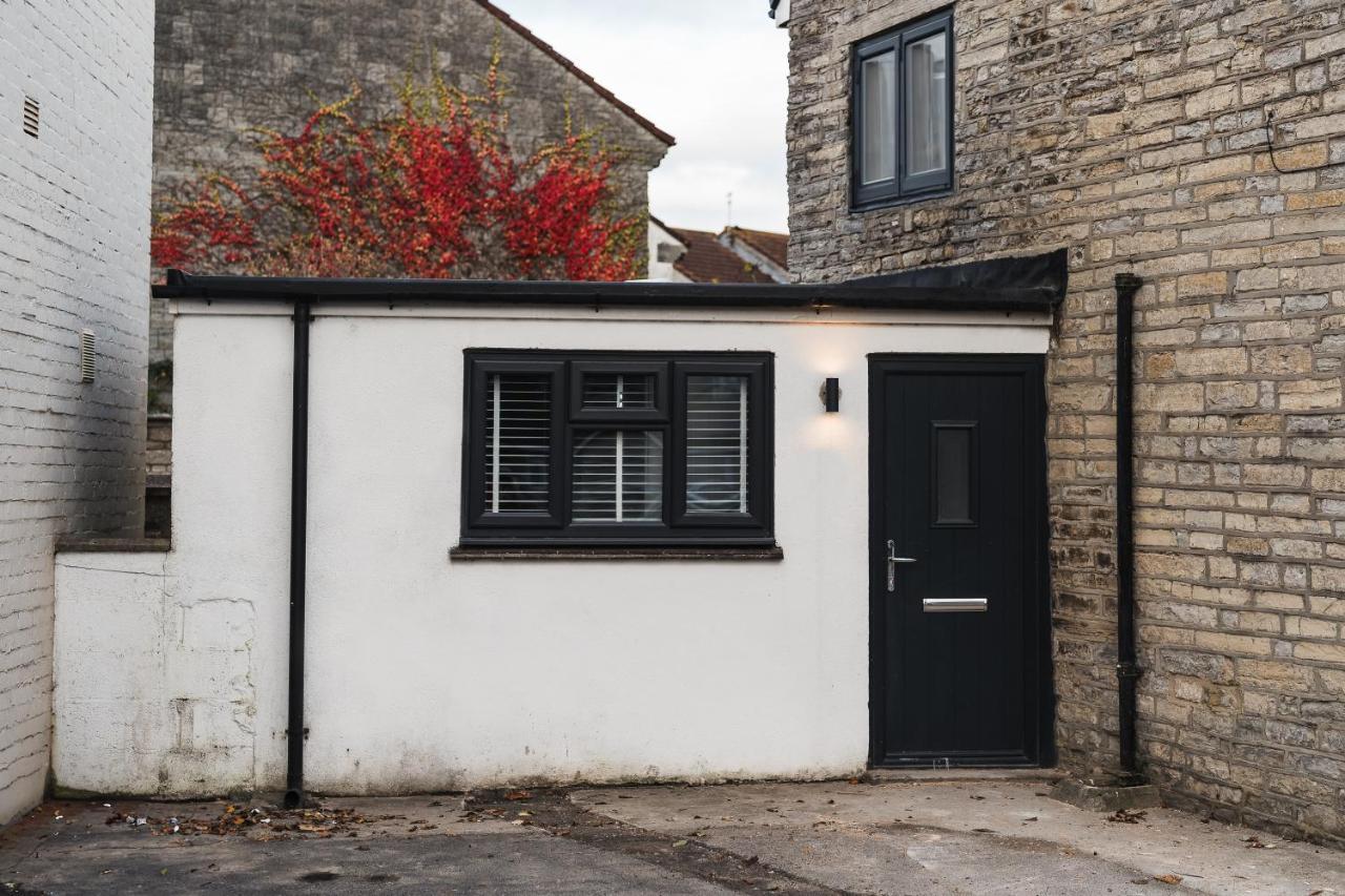 Wych Cottage, Striking 2 Bed, Parking, Ground Floor Flat - Step Free Somerton  Exterior foto